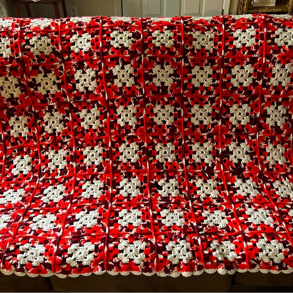 Vintage Handmade Crochet Afghan Blanket Throw.  Reds and White.  70x48.